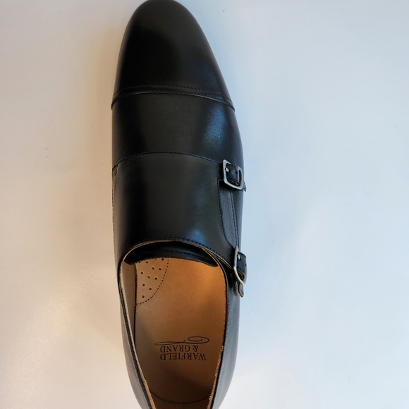 Men Shoes - Picture 1 of 4